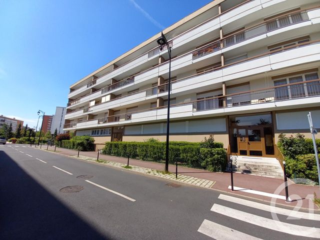 Appartement F3 à vendre - 3 pièces - 59.36 m2 - EPINAY SOUS SENART - 91 - ILE-DE-FRANCE - Century 21 Agence Ougier