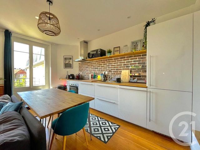 Appartement F2 à louer - 2 pièces - 57.12 m2 - BRUNOY - 91 - ILE-DE-FRANCE - Century 21 Agence Ougier