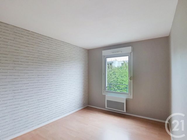 Afficher la photo en grand Appartement F2 à vendre - 2 pièces - 48.39 m2 - BOUSSY ST ANTOINE - 91 - ILE-DE-FRANCE - Century 21 Ougier