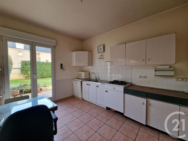 Afficher la photo en grand Appartement F4 à vendre - 4 pièces - 89.95 m2 - BRUNOY - 91 - ILE-DE-FRANCE - Century 21 Ougier