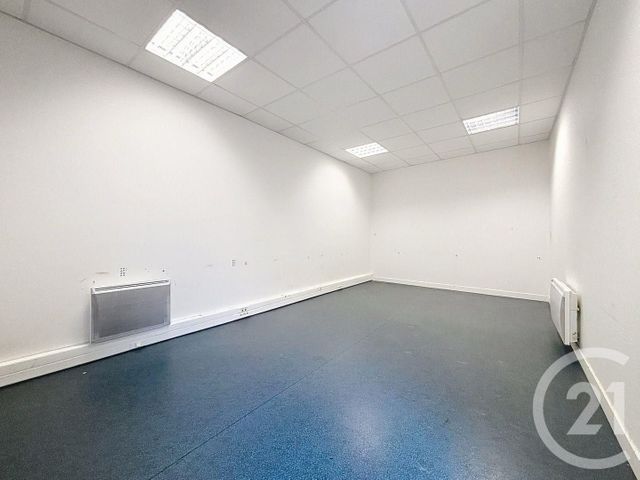 commerce à louer - 21.0 m2 - BRUNOY - 91 - ILE-DE-FRANCE - Century 21 Ougier