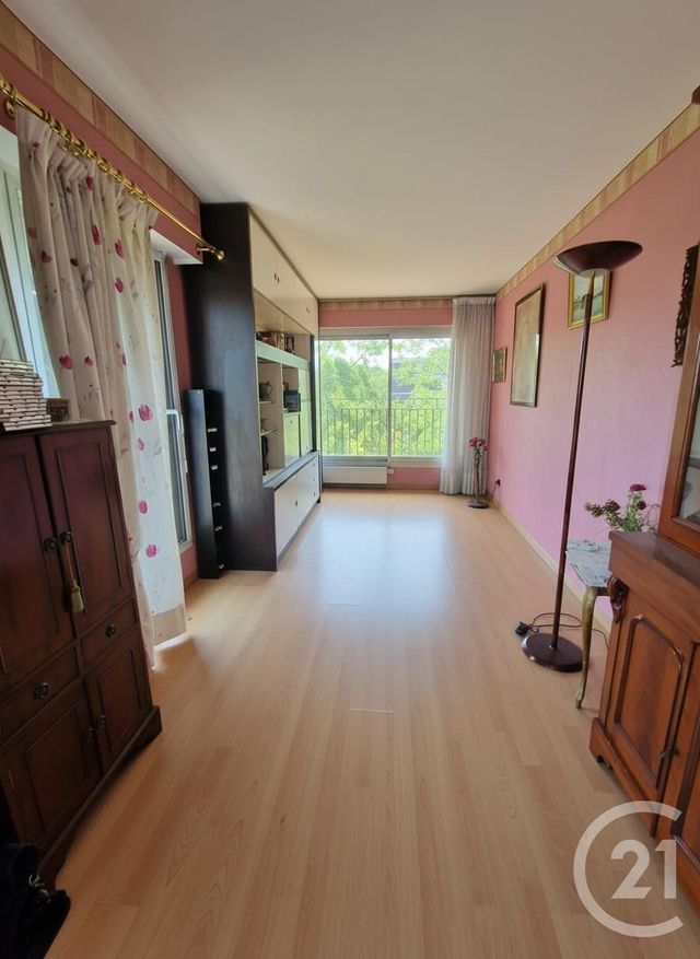 Appartement F4 à vendre - 4 pièces - 80.08 m2 - BRUNOY - 91 - ILE-DE-FRANCE - Century 21 Ougier