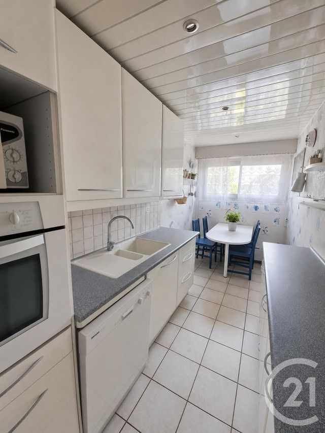 Appartement F4 à vendre - 4 pièces - 80.08 m2 - BRUNOY - 91 - ILE-DE-FRANCE - Century 21 Ougier