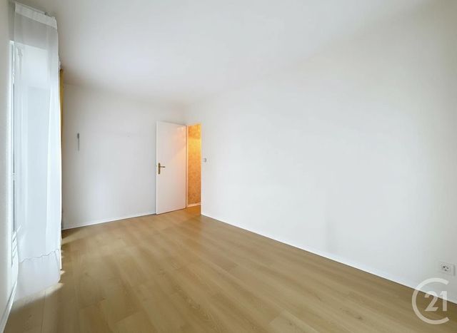 Appartement à louer - 3 pièces - 66.74 m2 - BRUNOY - 91 - ILE-DE-FRANCE - Century 21 Ougier