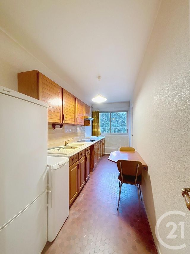 Appartement à louer - 3 pièces - 66.74 m2 - BRUNOY - 91 - ILE-DE-FRANCE - Century 21 Ougier