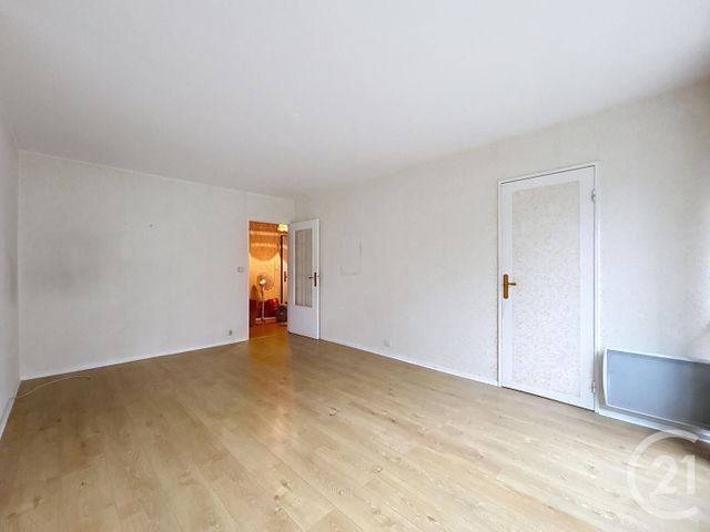 Appartement à louer - 3 pièces - 66.74 m2 - BRUNOY - 91 - ILE-DE-FRANCE - Century 21 Ougier