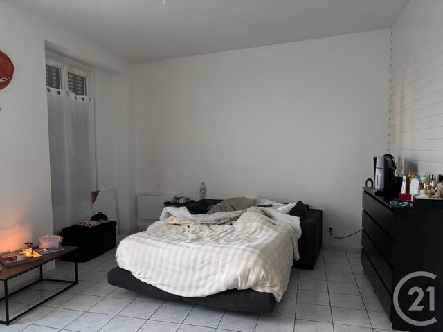 Afficher la photo en grand immeuble à vendre - 115.4 m2 - BRUNOY - 91 - ILE-DE-FRANCE - Century 21 Ougier