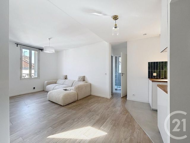Appartement F3 à louer - 3 pièces - 47.11 m2 - MANDRES LES ROSES - 94 - ILE-DE-FRANCE - Century 21 Ougier