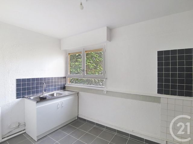 Appartement F3 à vendre - 3 pièces - 60.72 m2 - EPINAY SOUS SENART - 91 - ILE-DE-FRANCE - Century 21 Ougier