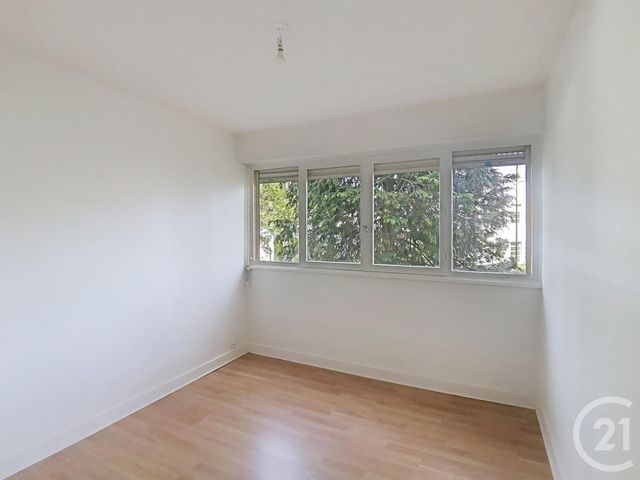 Appartement F3 à vendre - 3 pièces - 60.72 m2 - EPINAY SOUS SENART - 91 - ILE-DE-FRANCE - Century 21 Ougier