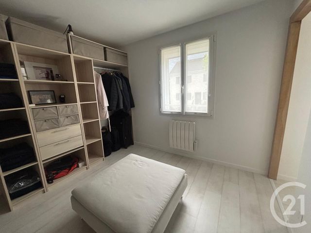 maison à vendre - 6 pièces - 124.78 m2 - MANDRES LES ROSES - 94 - ILE-DE-FRANCE - Century 21 Ougier