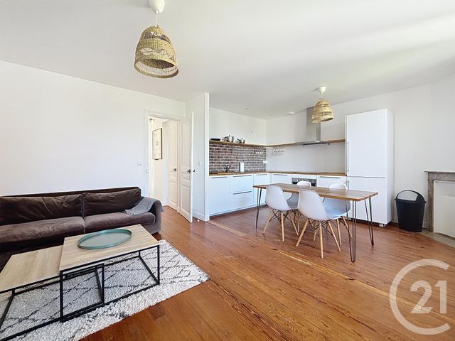 Appartement F2 à louer - 2 pièces - 57.3 m2 - BRUNOY - 91 - ILE-DE-FRANCE - Century 21 Ougier