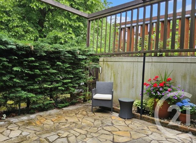 Appartement F6 à vendre - 6 pièces - 103.68 m2 - BOUSSY ST ANTOINE - 91 - ILE-DE-FRANCE - Century 21 Ougier