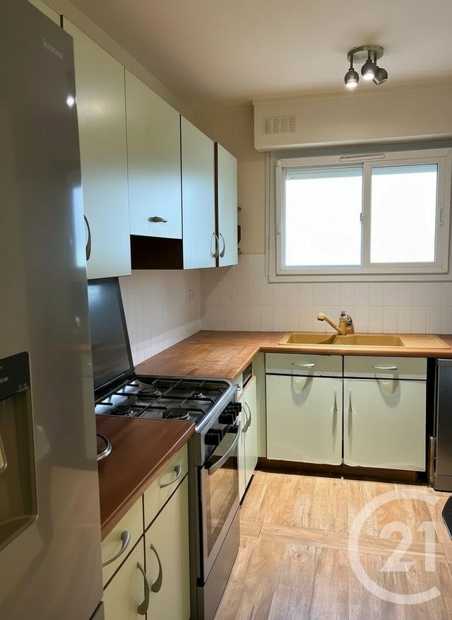 Appartement F6 à vendre - 6 pièces - 103.68 m2 - BOUSSY ST ANTOINE - 91 - ILE-DE-FRANCE - Century 21 Ougier