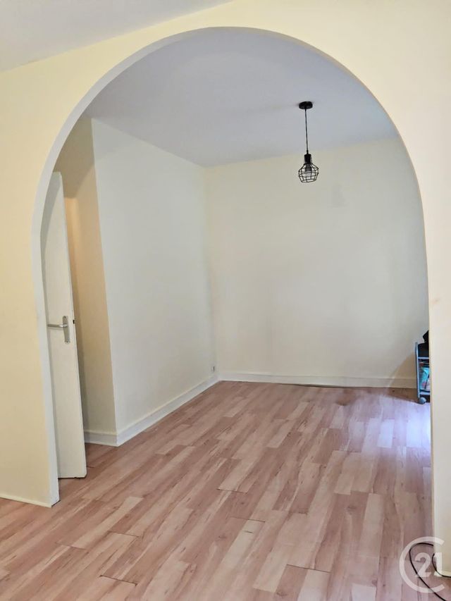 Afficher la photo en grand Appartement F6 à vendre - 6 pièces - 103.68 m2 - BOUSSY ST ANTOINE - 91 - ILE-DE-FRANCE - Century 21 Ougier