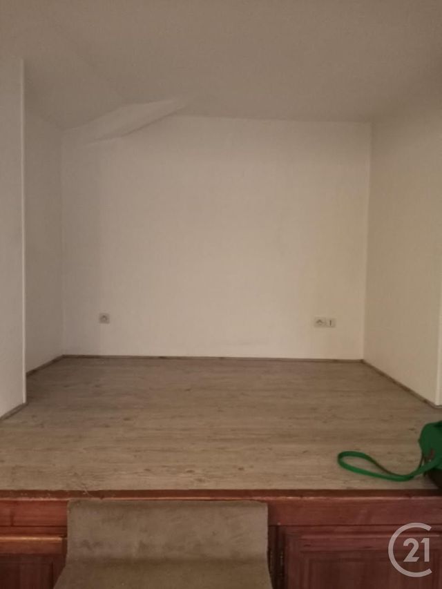 Afficher la photo en grand Appartement F3 à vendre - 3 pièces - 115.4 m2 - BRUNOY - 91 - ILE-DE-FRANCE - Century 21 Ougier