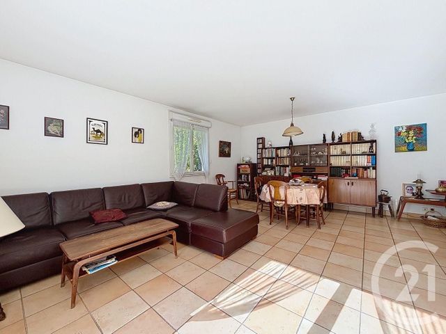 Appartement F4 à vendre - 4 pièces - 93.69 m2 - BRUNOY - 91 - ILE-DE-FRANCE - Century 21 Ougier