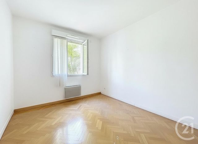 Appartement F4 à vendre - 4 pièces - 93.69 m2 - BRUNOY - 91 - ILE-DE-FRANCE - Century 21 Ougier