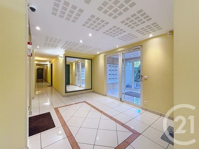 Appartement F4 à vendre - 4 pièces - 93.69 m2 - BRUNOY - 91 - ILE-DE-FRANCE - Century 21 Ougier