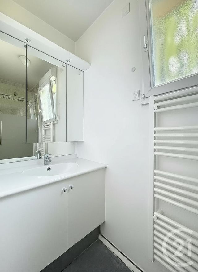 Appartement F4 à vendre - 4 pièces - 93.69 m2 - BRUNOY - 91 - ILE-DE-FRANCE - Century 21 Ougier