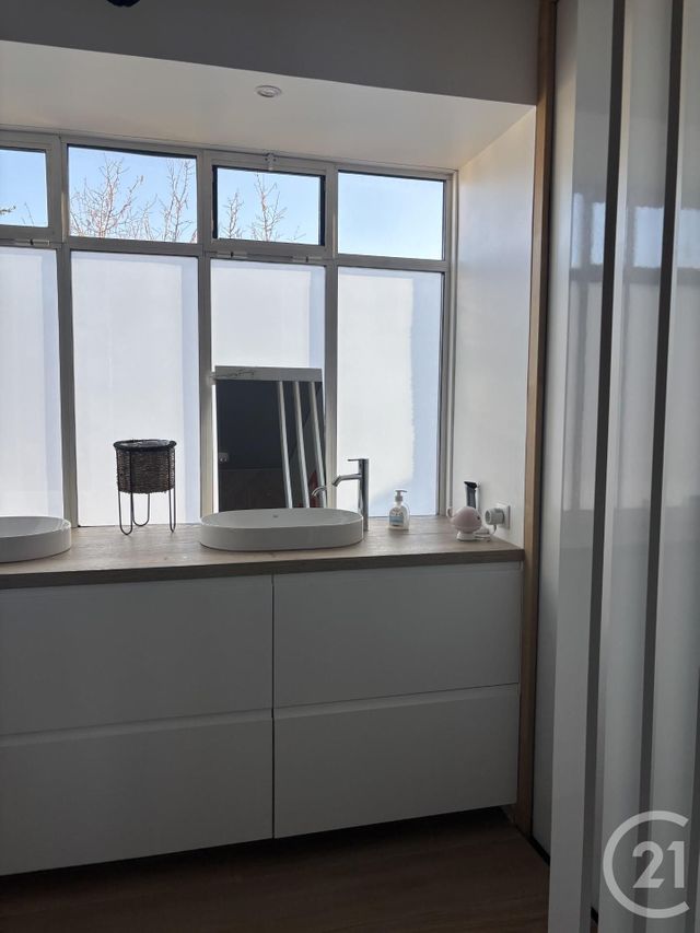 Appartement F6 à vendre - 6 pièces - 134.64 m2 - QUINCY SOUS SENART - 91 - ILE-DE-FRANCE - Century 21 Ougier