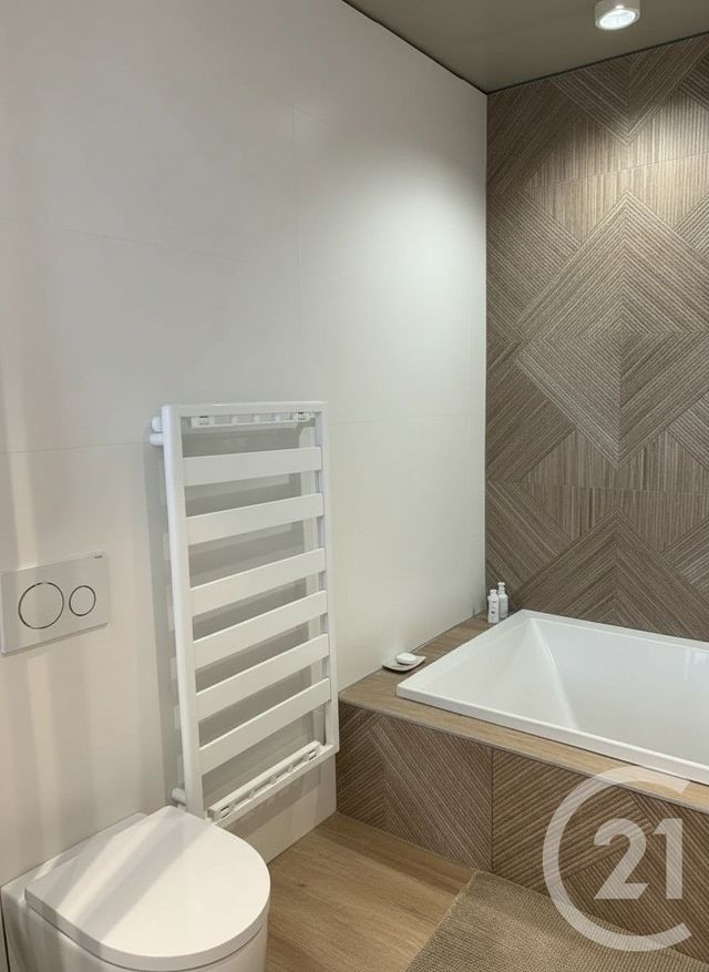 Appartement F6 à vendre - 6 pièces - 134.64 m2 - QUINCY SOUS SENART - 91 - ILE-DE-FRANCE - Century 21 Ougier