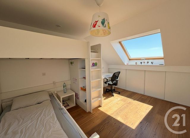 Appartement F6 à vendre - 6 pièces - 134.64 m2 - QUINCY SOUS SENART - 91 - ILE-DE-FRANCE - Century 21 Ougier