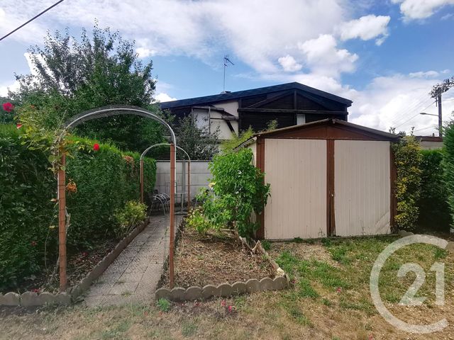 Appartement F2 à vendre - 2 pièces - 42.44 m2 - BRUNOY - 91 - ILE-DE-FRANCE - Century 21 Ougier