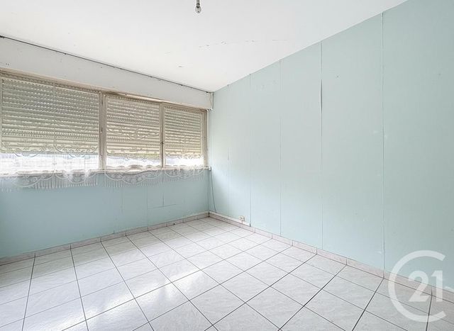 Appartement F3 à vendre - 3 pièces - 58.2 m2 - EPINAY SOUS SENART - 91 - ILE-DE-FRANCE - Century 21 Ougier