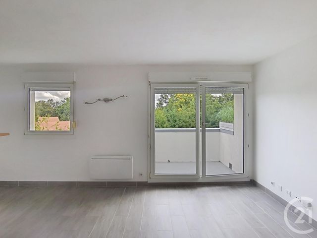 Afficher la photo en grand Appartement Studio à vendre - 1 pièce - 31.92 m2 - BOUSSY ST ANTOINE - 91 - ILE-DE-FRANCE - Century 21 Ougier