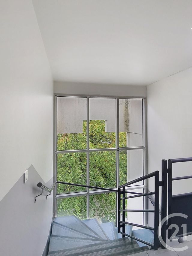 Afficher la photo en grand Appartement Studio à vendre - 1 pièce - 31.92 m2 - BOUSSY ST ANTOINE - 91 - ILE-DE-FRANCE - Century 21 Ougier