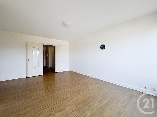 Afficher la photo en grand Appartement F1 à vendre - 1 pièce - 40.9 m2 - BRUNOY - 91 - ILE-DE-FRANCE - Century 21 Ougier