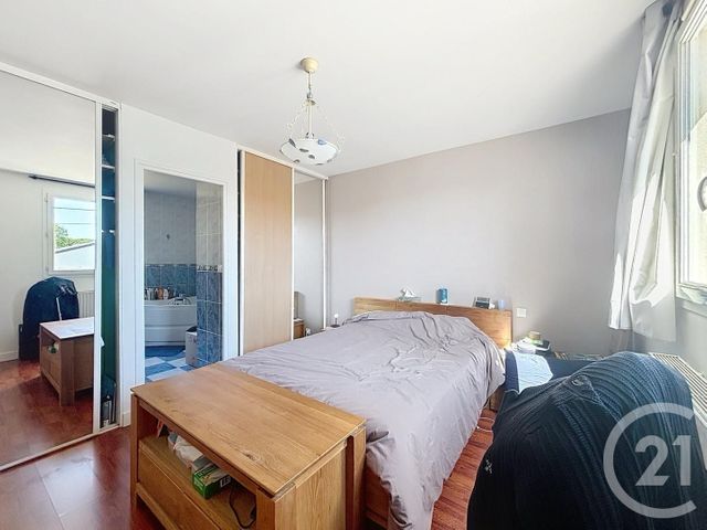 maison à louer - 7 pièces - 140.1 m2 - BRUNOY - 91 - ILE-DE-FRANCE - Century 21 Ougier