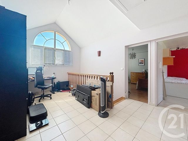 maison à louer - 7 pièces - 140.1 m2 - BRUNOY - 91 - ILE-DE-FRANCE - Century 21 Ougier