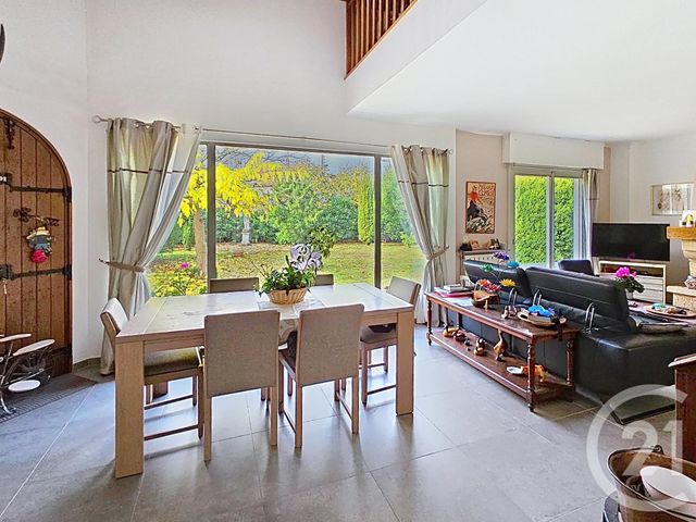 maison à vendre - 8 pièces - 176.0 m2 - BRUNOY - 91 - ILE-DE-FRANCE - Century 21 Ougier