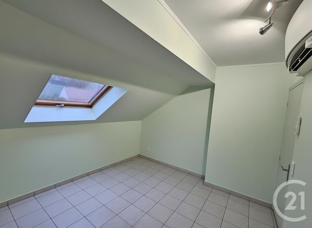 Appartement F4 à vendre - 4 pièces - 79.5 m2 - BOUSSY ST ANTOINE - 91 - ILE-DE-FRANCE - Century 21 Ougier