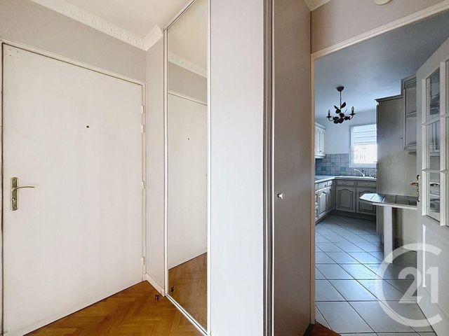 Appartement F3 à louer - 3 pièces - 65.4 m2 - BRUNOY - 91 - ILE-DE-FRANCE - Century 21 Ougier