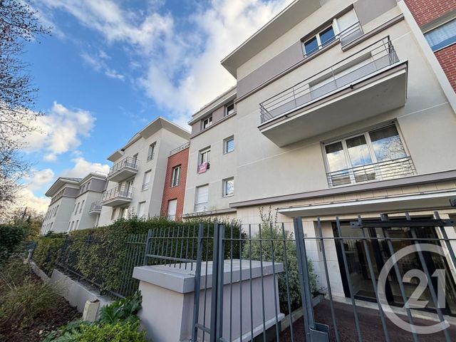 Appartement F3 à louer - 3 pièces - 65.4 m2 - BRUNOY - 91 - ILE-DE-FRANCE - Century 21 Ougier