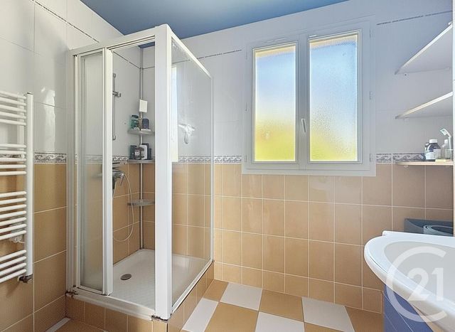 maison à louer - 7 pièces - 140.1 m2 - BRUNOY - 91 - ILE-DE-FRANCE - Century 21 Ougier