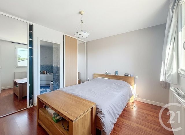 maison à louer - 7 pièces - 140.1 m2 - BRUNOY - 91 - ILE-DE-FRANCE - Century 21 Ougier