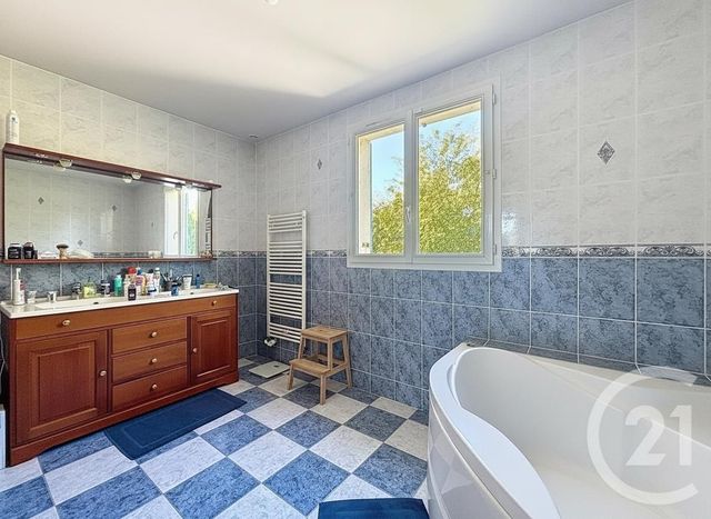 maison à louer - 7 pièces - 140.1 m2 - BRUNOY - 91 - ILE-DE-FRANCE - Century 21 Ougier