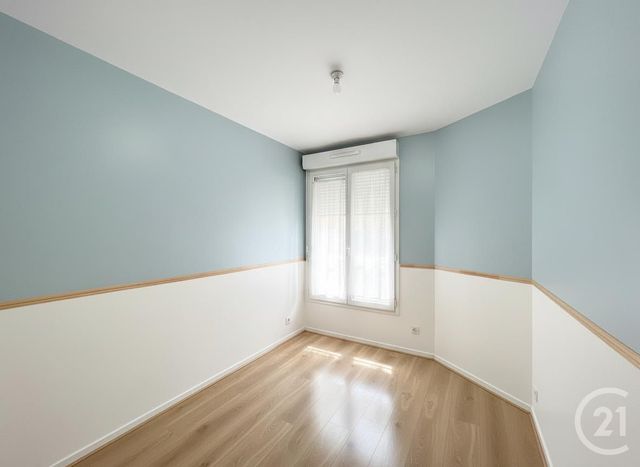 Appartement F3 à louer - 3 pièces - 60.04 m2 - YERRES - 91 - ILE-DE-FRANCE - Century 21 Ougier