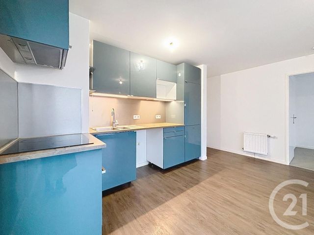 Appartement F3 à louer - 3 pièces - 57.84 m2 - QUINCY SOUS SENART - 91 - ILE-DE-FRANCE - Century 21 Ougier