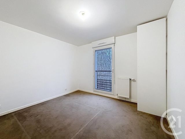 Appartement F3 à louer - 3 pièces - 57.84 m2 - QUINCY SOUS SENART - 91 - ILE-DE-FRANCE - Century 21 Ougier