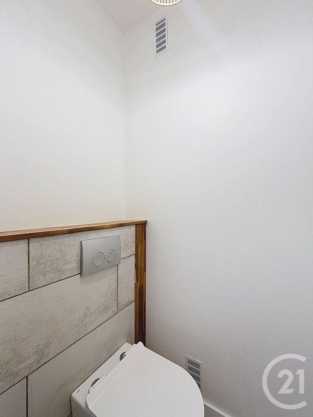 Appartement à louer - 3 pièces - 65.0 m2 - YERRES - 91 - ILE-DE-FRANCE - Century 21 Ougier