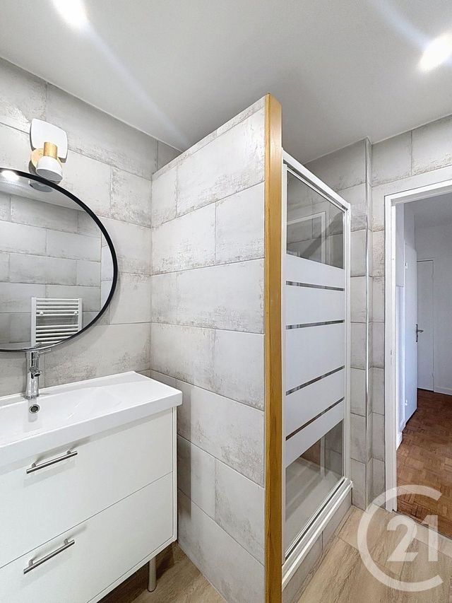 Appartement à louer - 3 pièces - 65.0 m2 - YERRES - 91 - ILE-DE-FRANCE - Century 21 Ougier