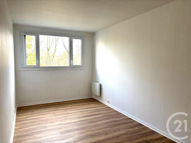 Appartement F4 à vendre - 4 pièces - 77.24 m2 - YERRES - 91 - ILE-DE-FRANCE - Century 21 Ougier