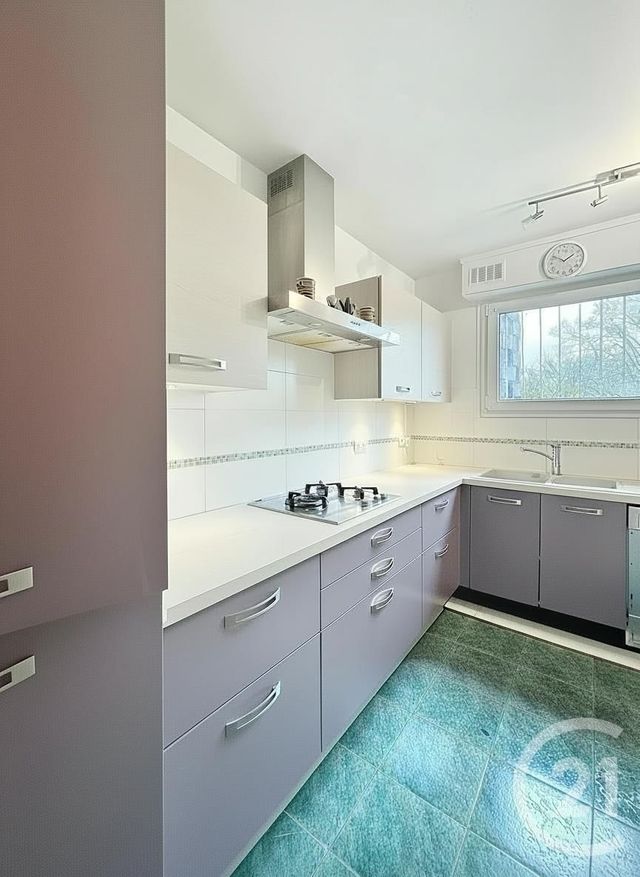 Appartement F4 à vendre - 4 pièces - 81.86 m2 - BOUSSY ST ANTOINE - 91 - ILE-DE-FRANCE - Century 21 Ougier