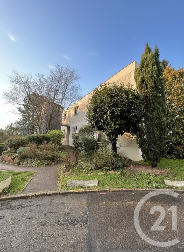 Appartement F4 à vendre - 4 pièces - 81.86 m2 - BOUSSY ST ANTOINE - 91 - ILE-DE-FRANCE - Century 21 Ougier