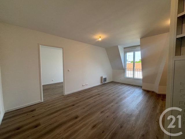 Appartement F2 à louer - 2 pièces - 42.58 m2 - BRUNOY - 91 - ILE-DE-FRANCE - Century 21 Ougier